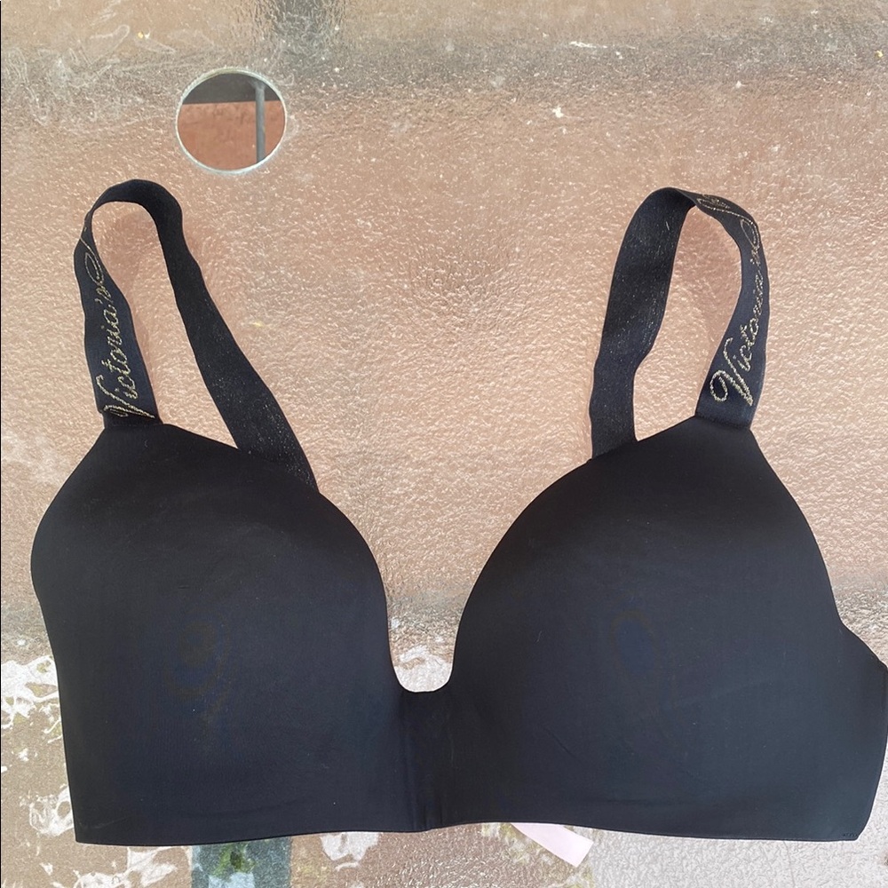 Victoria secret wireless bra